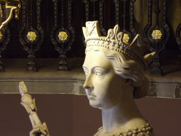 Victoria Day: Learning to sing “God save the&nbsp;king”